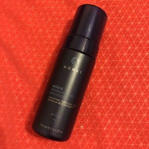4.5 fl oz. Monat Moxie Magnifying Mousse
